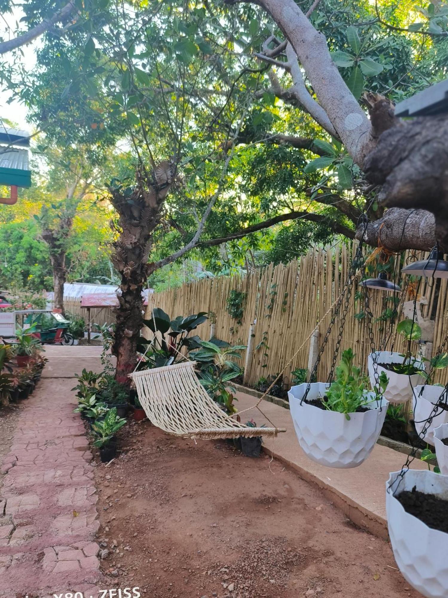 Ani Marie Guest House โกรอน ภายนอก รูปภาพ